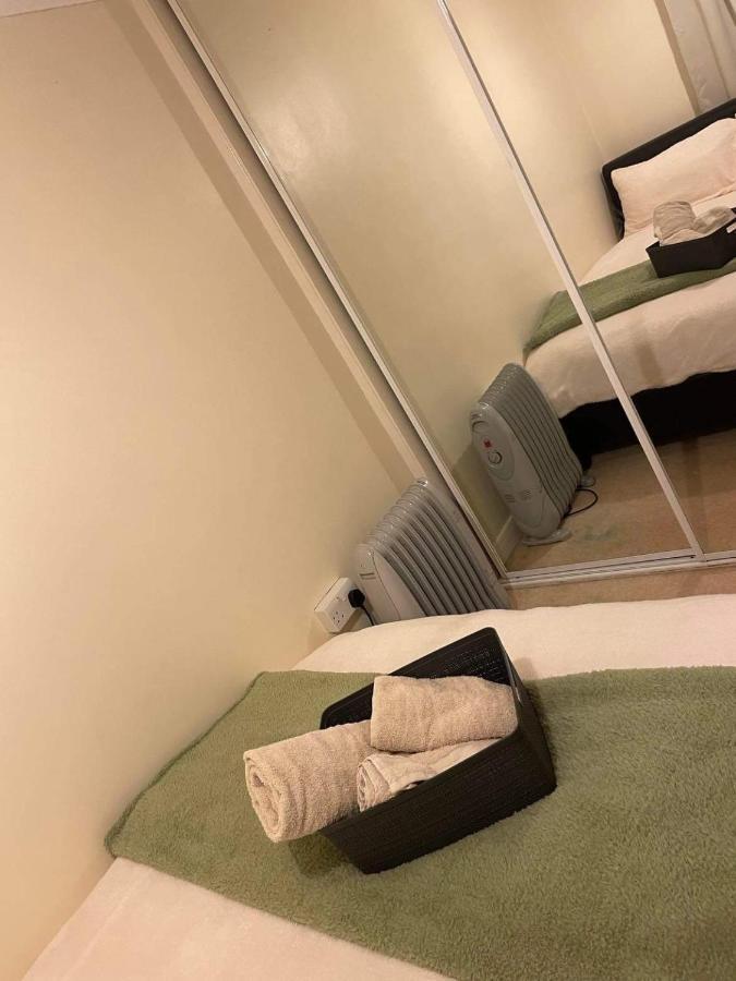 Cozy Homestay 克罗伊登 外观 照片