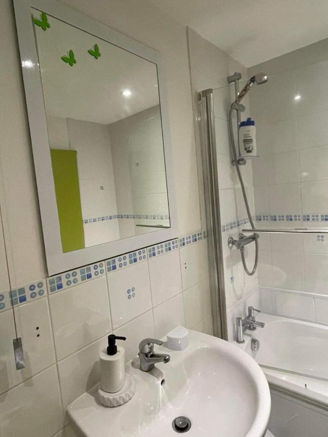 Cozy Homestay 克罗伊登 外观 照片
