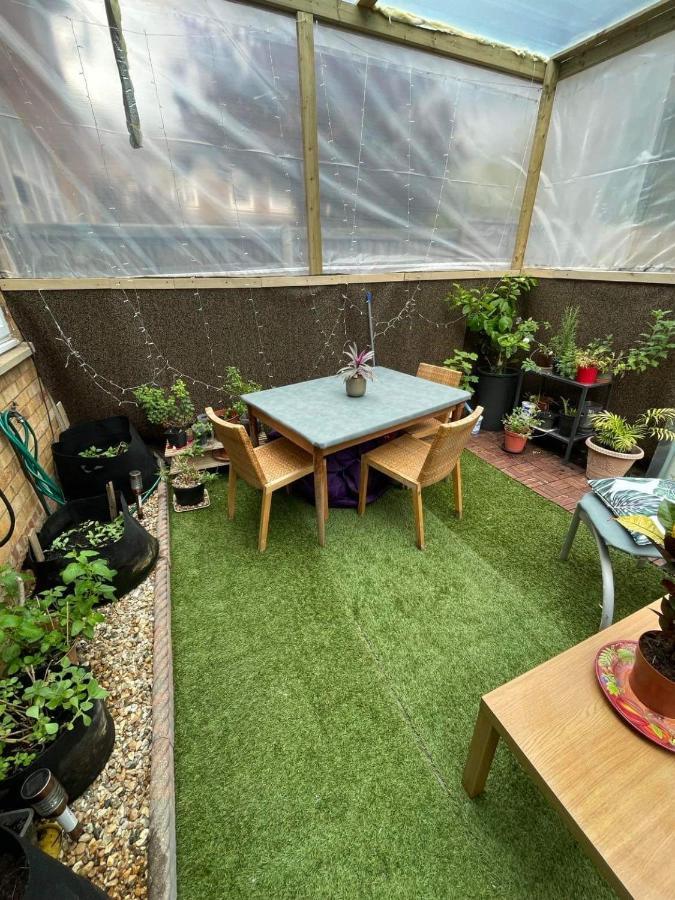 Cozy Homestay 克罗伊登 外观 照片
